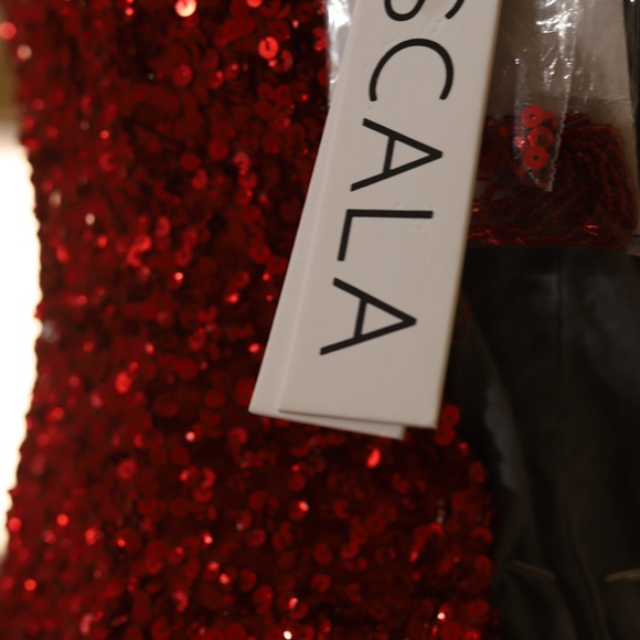 SCALA strapless sequin tie back short dress in red size 4 - Picture 4 of 6
